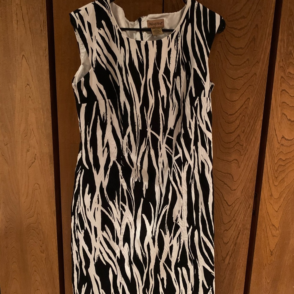 Women’s Black/White Dress Size 12
